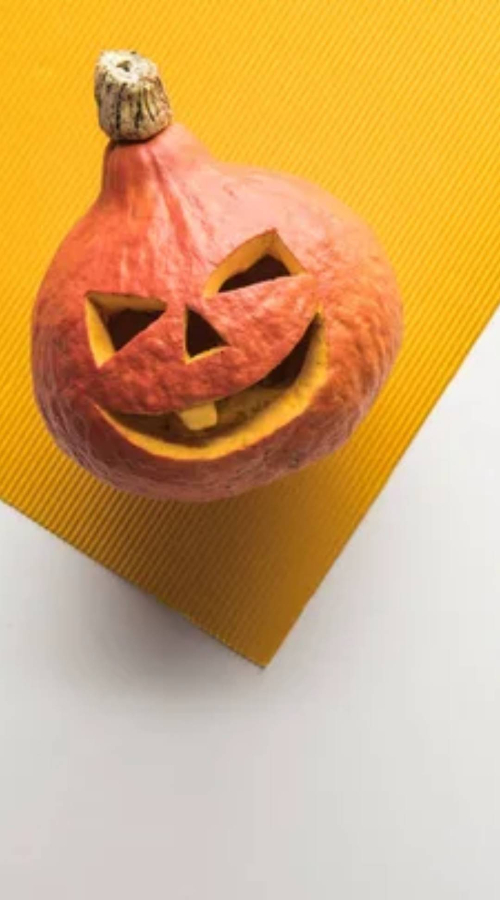 a smiling pumpkin