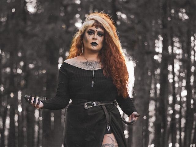 forest witch makeup woman