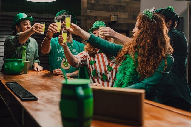 people are celebrating the St Patrick's Day