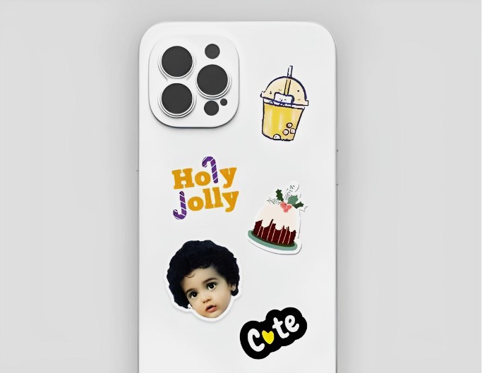 Make personal sticker packs to decorate phone cases