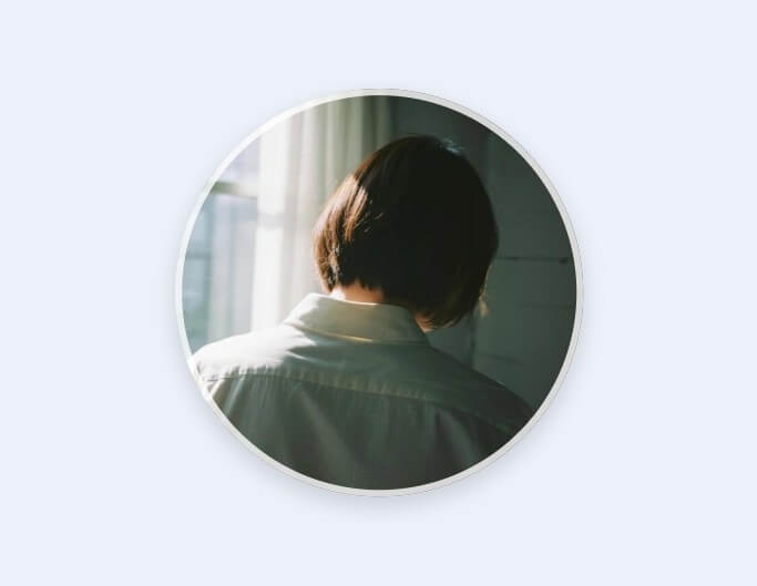 顔出しなしでも雰囲気がある大人可愛い後ろ姿のLINEアイコン用ポートレート