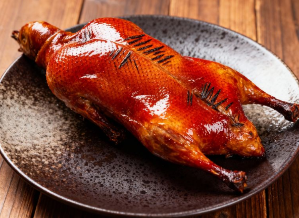 Oie rôtie au bois de litchi