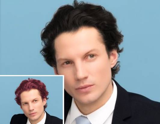 黒髪シミュレーションをする男性