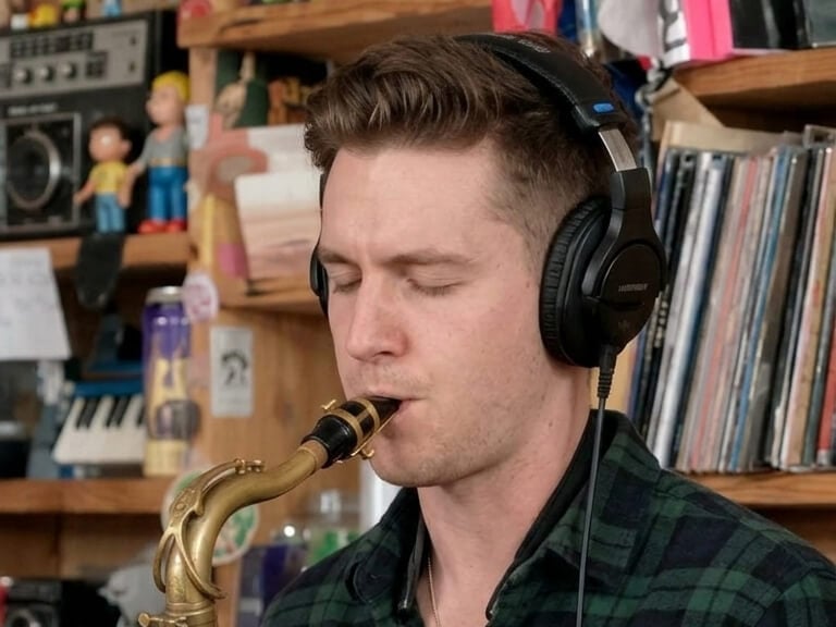 The close up shot of a saxophonist