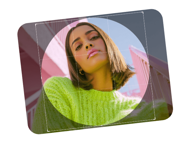 Use fotors circle crop tool to edit an image of a woman