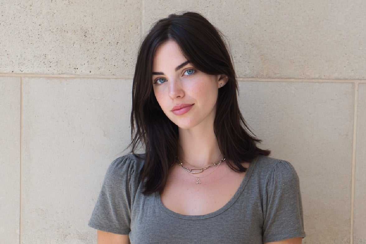 An original image of a woman with black hair wearing a gray short sleeve shirt